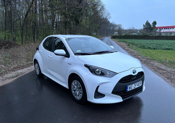 Toyota Yaris cena 60900 przebieg: 73000, rok produkcji 2021 z Niemodlin małe 596